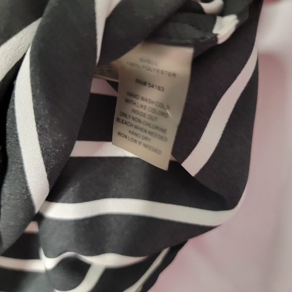 Calvin Klein Striped Blouse with Front Zipper Size 3X - Picture 3 of 6